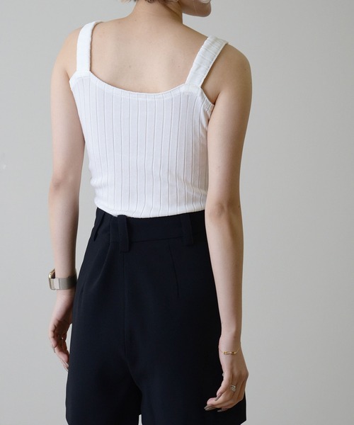 ibeul_(イベール)の「ワイドリブ スクエア シャリニットキャミソール(キャミソール・レディース・テラコッタ/ブラウン/ホワイト/ブラック・FREE)」の13枚目の写真