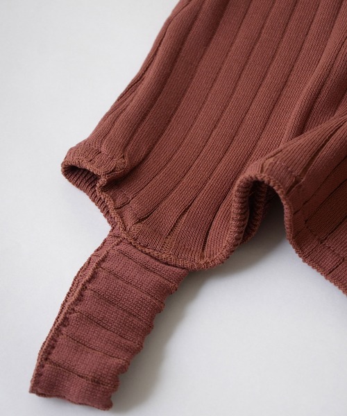 ibeul_(イベール)の「ワイドリブ スクエア シャリニットキャミソール(キャミソール・レディース・テラコッタ/ブラウン/ホワイト/ブラック・FREE)」の9枚目の写真