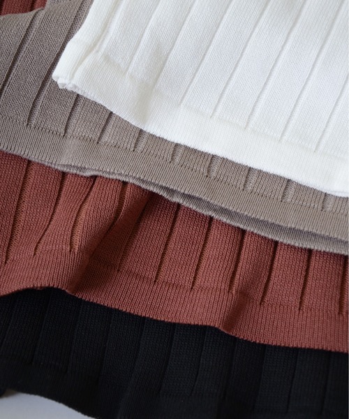 ibeul_(イベール)の「ワイドリブ スクエア シャリニットキャミソール(キャミソール・レディース・テラコッタ/ブラウン/ホワイト/ブラック・FREE)」の16枚目の写真