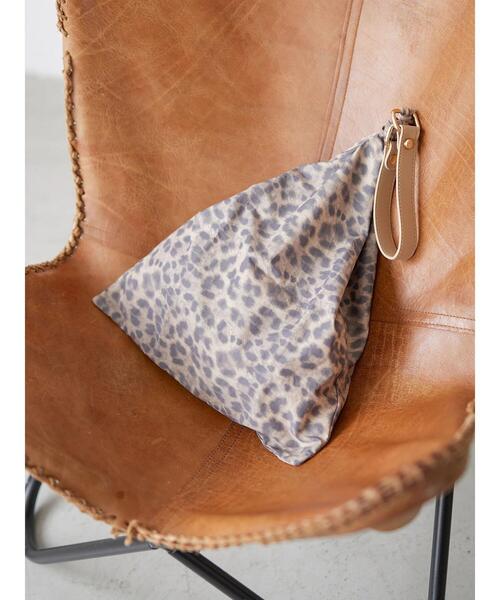 Green　Parks（グリーンパークス）の「・トライアングルグラフィックバッグ（トートバッグ・レディース・ネイビー/グリーン/レオパード・FREE）」の6枚目の写真