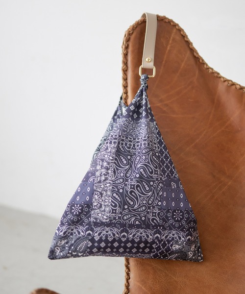 Green　Parks（グリーンパークス）の「・トライアングルグラフィックバッグ（トートバッグ・レディース・ネイビー/グリーン/レオパード・FREE）」の2枚目の写真