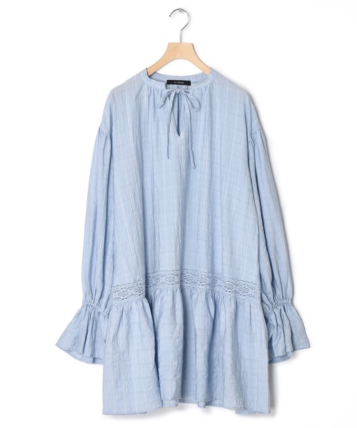 w closet(ダブルクローゼット)の「バンドネックレース切替チュニックワンピース(ワンピース・レディース・オフホワイト/グリーン/サックスブルー・FREE)」の5枚目の写真