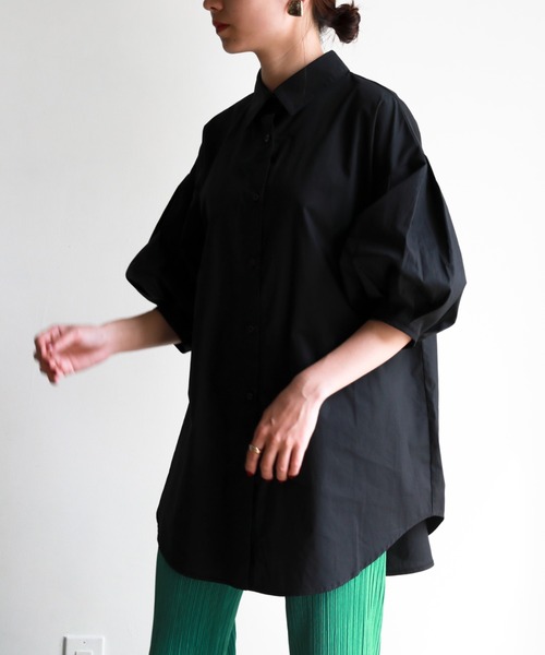 feepur（フェピュール）の「バックシャンボリュームハーフスリーブシャツ（シャツ/ブラウス・レディース・ブラック/オフホワイト/ブルー/ピンク・MEDIUM）」の7枚目の写真