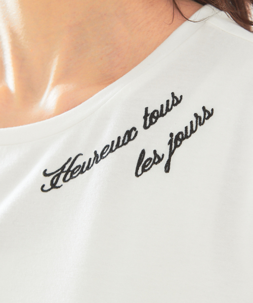 abahouse mavie(アバハウスマヴィ)の「刺繍ロゴTシャツ(Tシャツ/カットソー・レディース・チャコールグレー/ホワイト/グレー系その他/ホワイト系その他/ダークネイビー/ホワイト系その他2・フリー)」の16枚目の写真