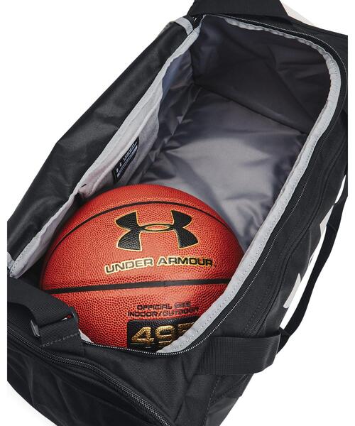 UNDER ARMOUR(アンダーアーマー)の「UAアンディナイアブル5.0 ダッフルバッグ Sサイズ(トレーニング/メンズ/レディース)(ボストンバッグ・レディース・ブラック/グレー・ONESIZE)」の16枚目の写真