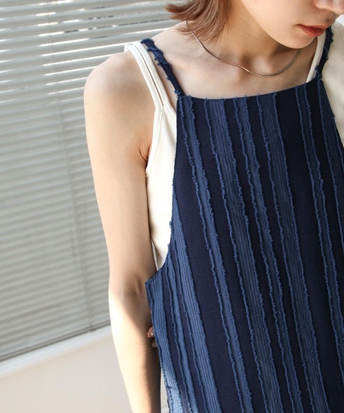 Chillfar(チルファー)の「ポコポコキャミワンピース(ワンピース・レディース・ブラック/ブルー/グリーン/アイボリー・FREE)」の4枚目の写真