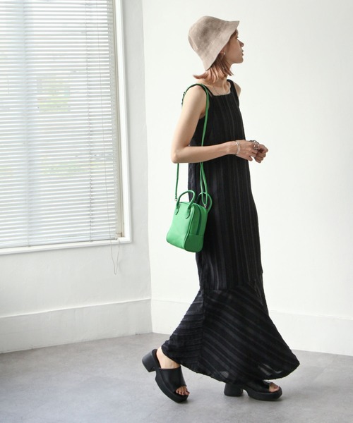 Chillfar(チルファー)の「ポコポコキャミワンピース(ワンピース・レディース・ブラック/ブルー/グリーン/アイボリー・FREE)」の2枚目の写真