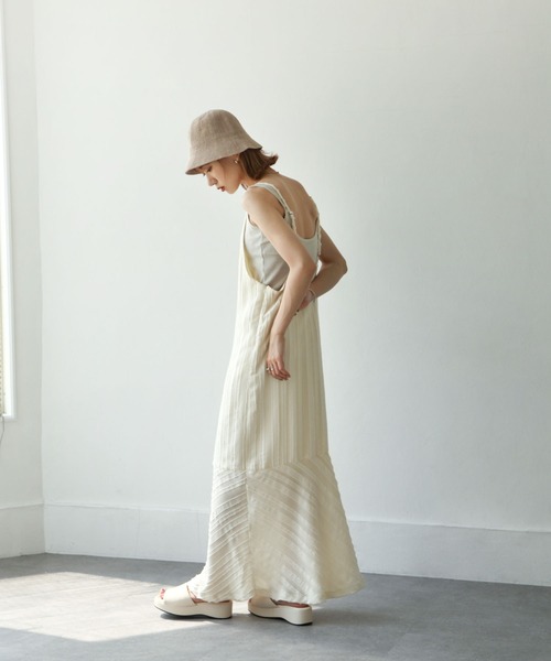 Chillfar(チルファー)の「ポコポコキャミワンピース(ワンピース・レディース・ブラック/ブルー/グリーン/アイボリー・FREE)」の20枚目の写真