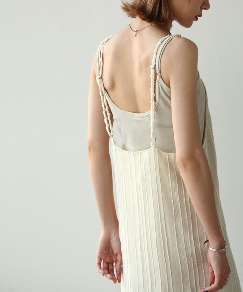 Chillfar(チルファー)の「ポコポコキャミワンピース(ワンピース・レディース・ブラック/ブルー/グリーン/アイボリー・FREE)」の13枚目の写真