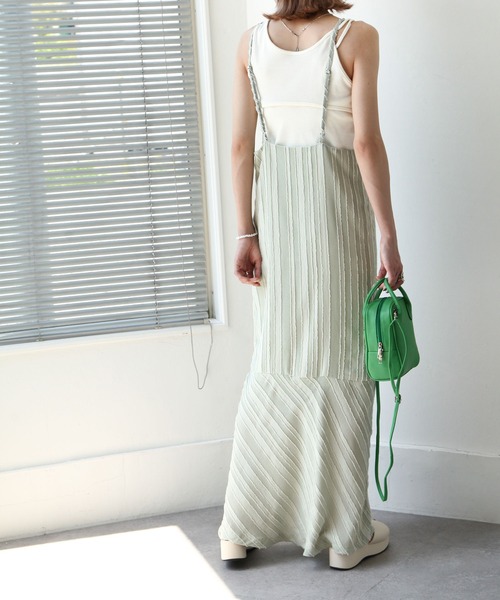 Chillfar(チルファー)の「ポコポコキャミワンピース(ワンピース・レディース・ブラック/ブルー/グリーン/アイボリー・FREE)」の14枚目の写真