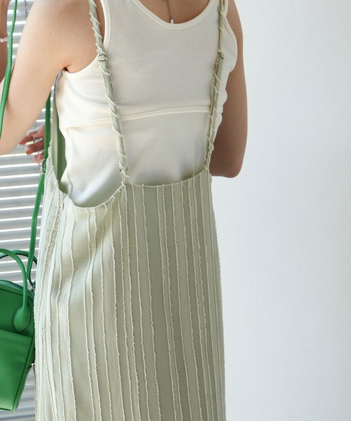 Chillfar(チルファー)の「ポコポコキャミワンピース(ワンピース・レディース・ブラック/ブルー/グリーン/アイボリー・FREE)」の18枚目の写真