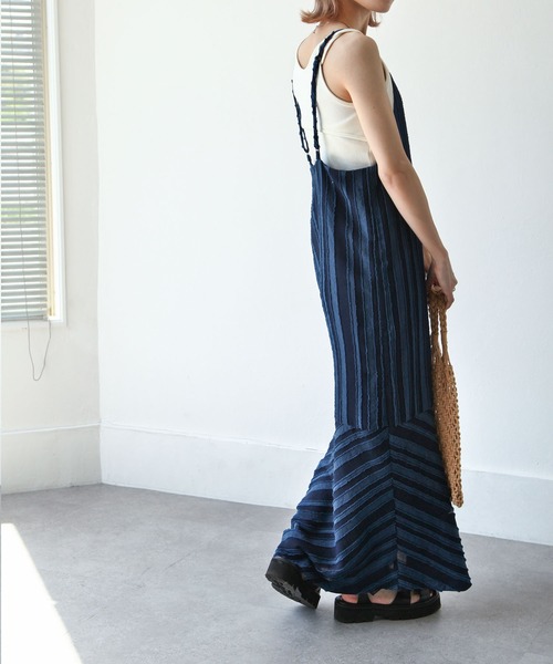 Chillfar(チルファー)の「ポコポコキャミワンピース(ワンピース・レディース・ブラック/ブルー/グリーン/アイボリー・FREE)」の22枚目の写真