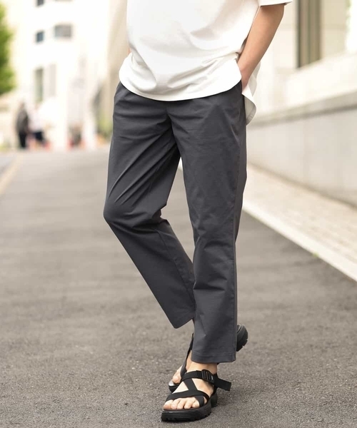 a.v.v（アーヴェヴェ）の「ポリエステル天竺イージーパンツ（セットアップ対応）（その他パンツ・メンズ・チャコールグレー/ブラック・50/46/48）」の6枚目の写真