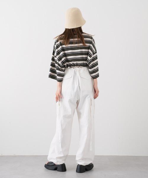 WHIMSIC（ウィムジック）の「【WHIMSIC】マルチボーダートリムTシャツ（Tシャツ/カットソー・レディース・ブラック/グレー/アイボリー・FREE）」の19枚目の写真