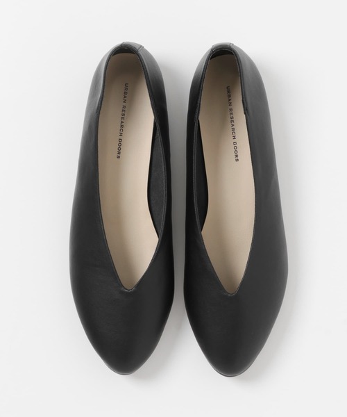 URBAN RESEARCH DOORS（アーバンリサーチドアーズ）の「Vカットパンプス（パンプス・レディース・ブラック/ブラウン系その他/ベージュ系その他・37/35/38/36）」の10枚目の写真