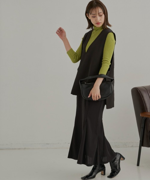 CLEARIMPRESSION （クリアインプレッション）の「【セットアップ対応】ライトダブルクロスVネックベスト（ベスト・レディース・ブラック/アイボリー・FREE）」の9枚目の写真