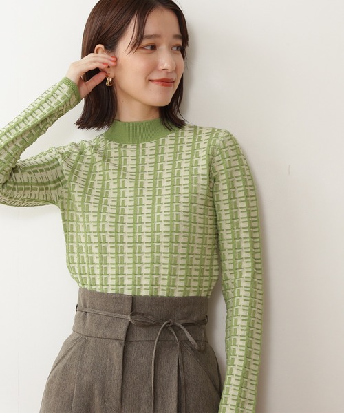N.（N. Natural Beauty Basic）（エヌエヌナチュラルビューティーベーシック）の「【松井愛莉さん着用】◆バイカラージャガードコンパクトニット（ニット/セーター・レディース・ブラウン/グリーン/レッド・MEDIUM）」の3枚目の写真