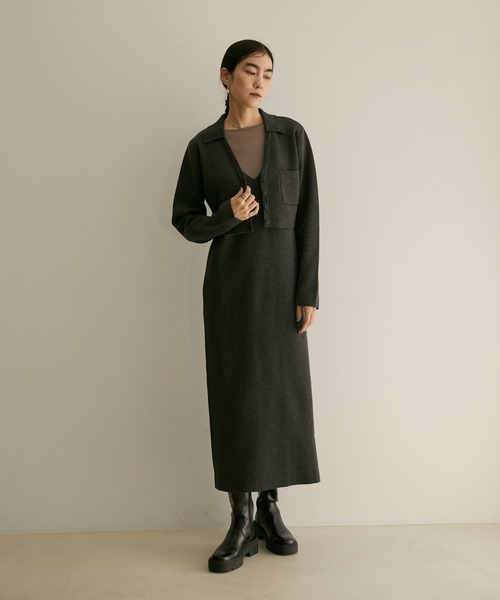 SALON adam et rope'(サロン アダム エ ロペ)の「【WEB限定】【手洗い可能】襟付きニットカーディガン&ワンピースセット(ワンピース・レディース・チャコールグレー/ベージュ/ダークパープル・FREE)」の2枚目の写真