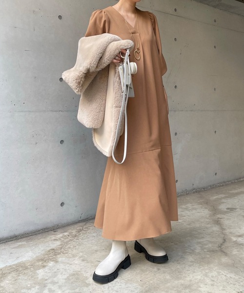 DouDou（ドゥドゥ）の「【新色追加】パフスリーブワンピース（ワンピース・レディース・ブラック/ベージュ/グレイッシュベージュ・FREE）」の10枚目の写真