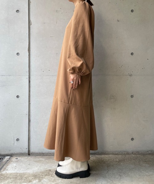 DouDou（ドゥドゥ）の「【新色追加】パフスリーブワンピース（ワンピース・レディース・ブラック/ベージュ/グレイッシュベージュ・FREE）」の9枚目の写真