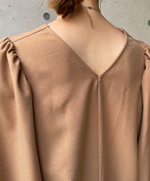 DouDou（ドゥドゥ）の「【新色追加】パフスリーブワンピース（ワンピース・レディース・ブラック/ベージュ/グレイッシュベージュ・FREE）」の12枚目の写真