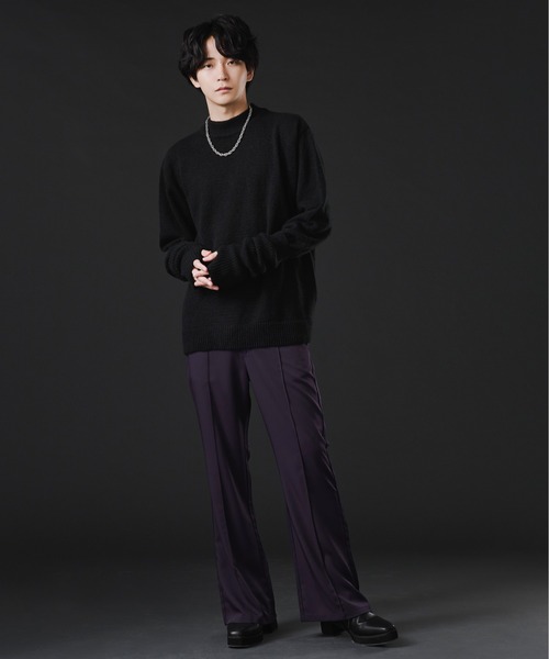 Ellno Loset(エルノロゼット)の「アームウォーマ付きモックネックニット(ニット/セーター・メンズ・ブラック/ブルー/パープル系その他・MEDIUM/LARGE)」の22枚目の写真