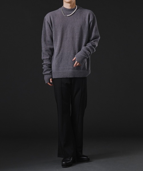 Ellno Loset(エルノロゼット)の「アームウォーマ付きモックネックニット(ニット/セーター・メンズ・ブラック/ブルー/パープル系その他・MEDIUM/LARGE)」の14枚目の写真