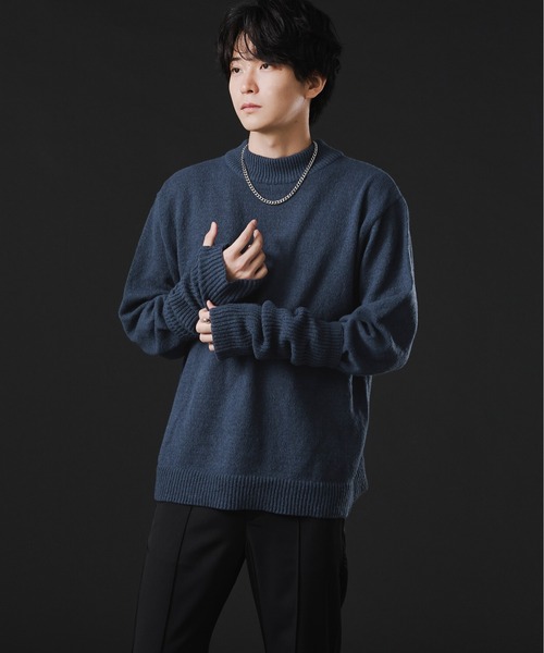 Ellno Loset(エルノロゼット)の「アームウォーマ付きモックネックニット(ニット/セーター・メンズ・ブラック/ブルー/パープル系その他・MEDIUM/LARGE)」の5枚目の写真