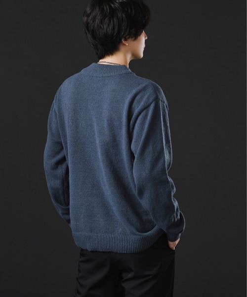Ellno Loset(エルノロゼット)の「アームウォーマ付きモックネックニット(ニット/セーター・メンズ・ブラック/ブルー/パープル系その他・MEDIUM/LARGE)」の8枚目の写真