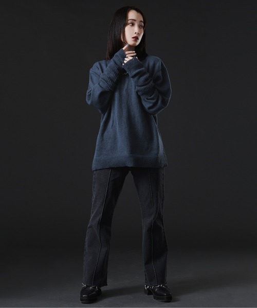 Ellno Loset(エルノロゼット)の「アームウォーマ付きモックネックニット(ニット/セーター・メンズ・ブラック/ブルー/パープル系その他・MEDIUM/LARGE)」の18枚目の写真