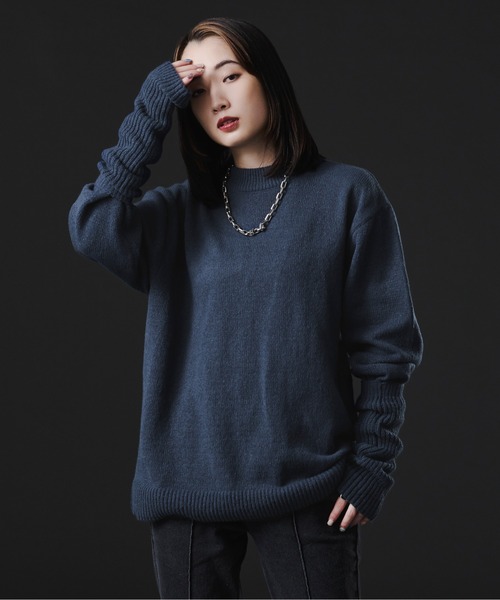 Ellno Loset(エルノロゼット)の「アームウォーマ付きモックネックニット(ニット/セーター・メンズ・ブラック/ブルー/パープル系その他・MEDIUM/LARGE)」の13枚目の写真