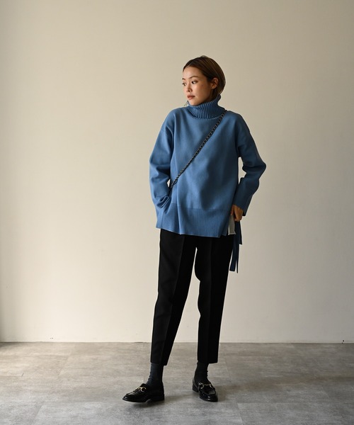 HERENCIA（ヘレンチア）の「サイドスリット タートルニット（ニット