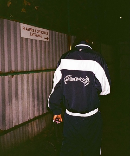 UNKNOWN LONDON/アンノウンロンドン】UNKNOWN X HCW ZIPPED PANEL