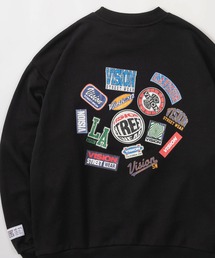 【VISION STREET  WEAR/ヴィジョンストリートウェア】バックプリント ランダム ステッカーデザイン クルーネック スウェット/ビッグシルエット/裏毛