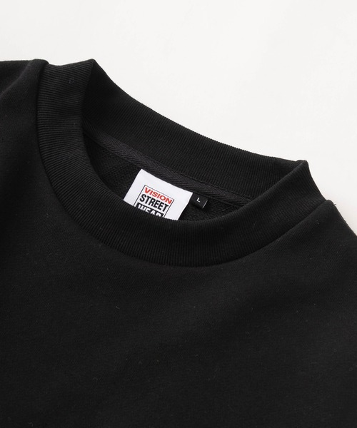 VISION STREET WEAR(ヴィジョンストリートウェア)の「【VISION STREET WEAR/ヴィジョンストリートウェア】バックプリント ランダム ステッカーデザイン クルーネック スウェット/ビッグシルエット/裏毛(スウェット・メンズ・ブラック/グレー/レッド/イエロー・M/L/XL)」の12枚目の写真