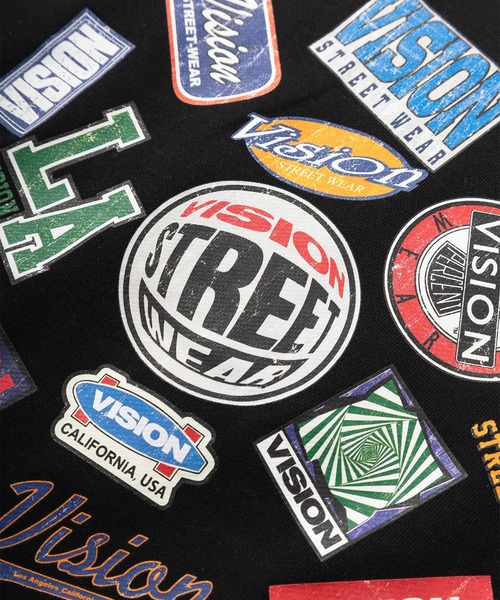 VISION STREET WEAR(ヴィジョンストリートウェア)の「【VISION STREET WEAR/ヴィジョンストリートウェア】バックプリント ランダム ステッカーデザイン クルーネック スウェット/ビッグシルエット/裏毛(スウェット・メンズ・ブラック/グレー/レッド/イエロー・M/L/XL)」の14枚目の写真