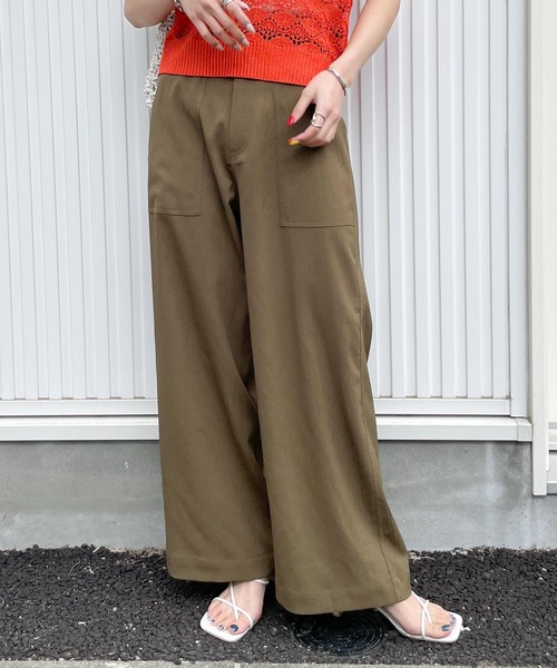 Chillfar(チルファー)の「クレープベイカーパンツ(チノパンツ・レディース・ベージュ/カーキ/ブラック・MEDIUM/LARGE)」の3枚目の写真