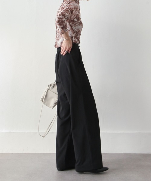 Chillfar(チルファー)の「クレープベイカーパンツ(チノパンツ・レディース・ベージュ/カーキ/ブラック・MEDIUM/LARGE)」の20枚目の写真