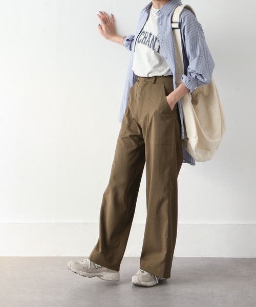 Chillfar(チルファー)の「クレープベイカーパンツ(チノパンツ・レディース・ベージュ/カーキ/ブラック・MEDIUM/LARGE)」の8枚目の写真