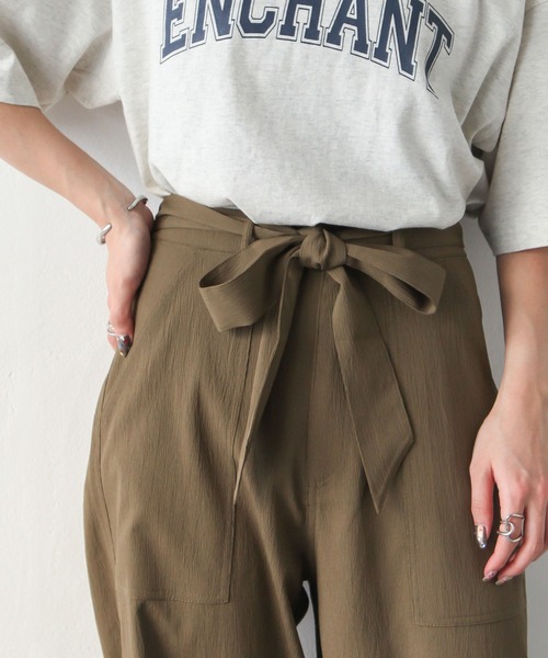 Chillfar(チルファー)の「クレープベイカーパンツ(チノパンツ・レディース・ベージュ/カーキ/ブラック・MEDIUM/LARGE)」の22枚目の写真