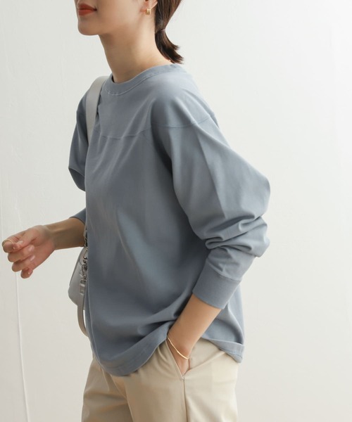 URBAN RESEARCH DOORS(アーバンリサーチドアーズ)の「USAコットンフットボールTシャツ(Tシャツ/カットソー・レディース・オフホワイト/チャコールグレー/ブルー・MEDIUM)」の1枚目の写真
