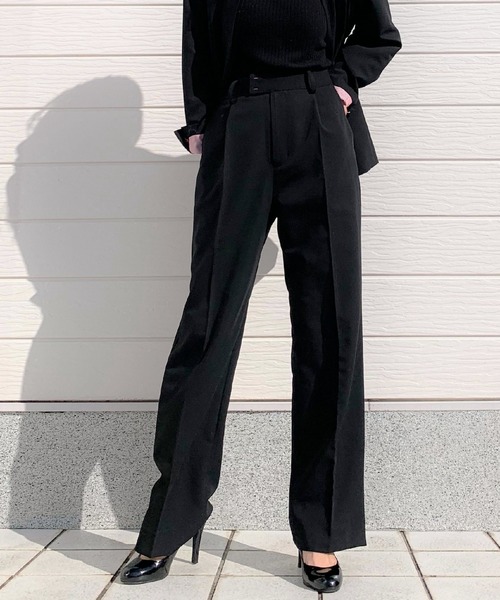 Q(キュー)の「ストレッチストレートパンツ(その他パンツ・レディース・ライトグレー/ブラック・MEDIUM)」の2枚目の写真