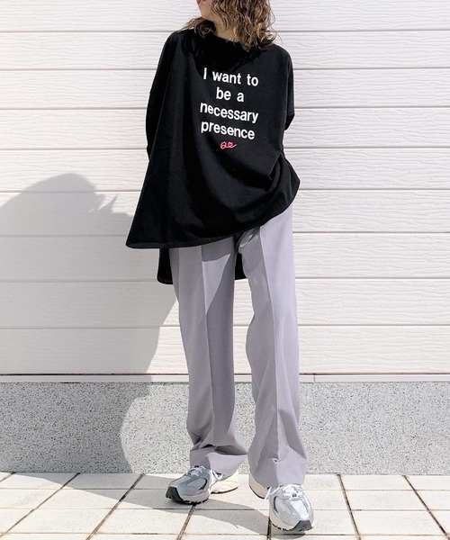 Q(キュー)の「ストレッチストレートパンツ(その他パンツ・レディース・ライトグレー/ブラック・MEDIUM)」の16枚目の写真