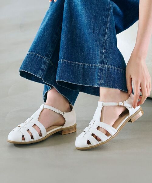 grove（グローブ）の「◆【快適さ重視のトレンドサンダル】人間工学 グルカサンダル（サンダル・レディース・アイボリー/ダークブラウン/ブラック・35/45/25）」の2枚目の写真