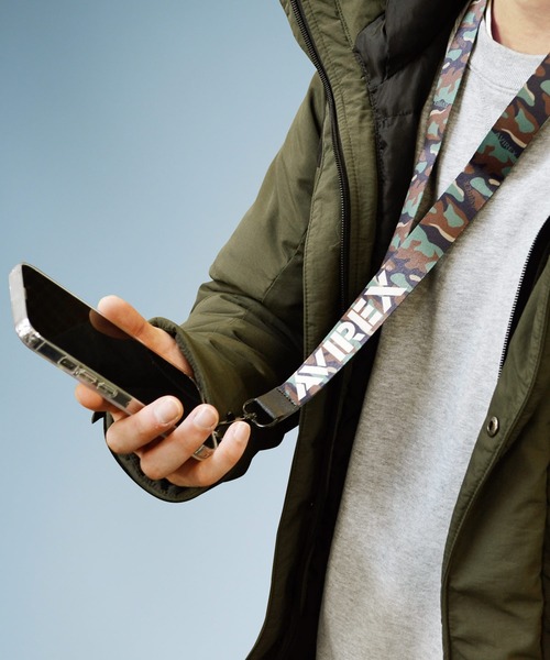 AVIREX（アヴィレックス）の「アヴィレックス ロングストラップ 「迷彩柄」（スマホグッズ・メンズ・グリーン/ブラック・ONE SIZE）」の11枚目の写真