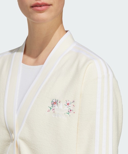 adidas（アディダス）の「カーディガン / アディダスオリジナルス adidas Originals（カーディガン/ボレロ・レディース・ベージュ・LARGE/XX-LARGE/X-SMALL/X-LARGE/MEDIUM/SMALL）」の3枚目の写真