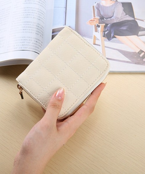 Mignonjour(ミニョンジュール)の「Mignonjour/二つ折り財布 M2131(財布・レディース・ブラック/グレー/ホワイト/ピンク・FREE)」の2枚目の写真
