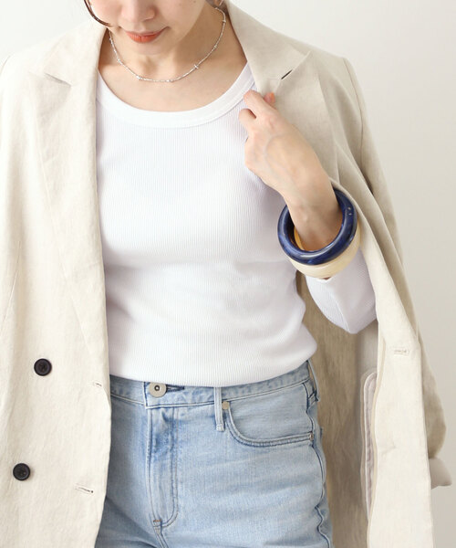 IENA(イエナ)の「テレコオープンネックTシャツ(Tシャツ/カットソー・レディース・ライトグレー/ホワイト/グリーン/ネイビー・FREE)」の2枚目の写真