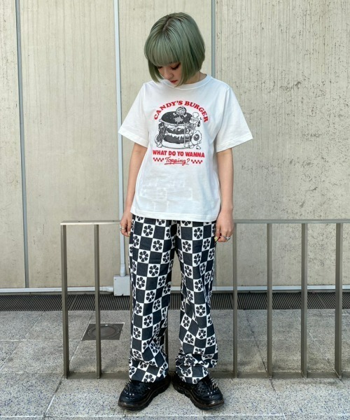 Candy Stripper(キャンディストリッパー)の「CANDY'S BURGER Tシャツ(Tシャツ/カットソー・レディース・ライトピンク/オフホワイト/ライトブルー/ブラック・4/2/3)」の17枚目の写真