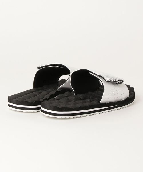 VOLCOM(ボルコム)の「【VOLCOM】RECLINER SLIDE(サンダル・メンズ・ホワイト/レッド・9/10/8)」の3枚目の写真